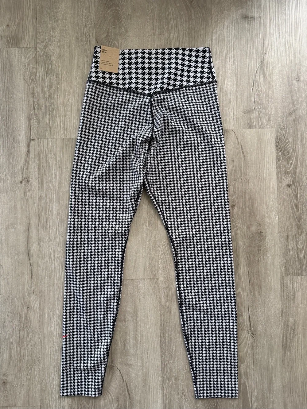 Womens Nike Dri-Fit One Icon Clash Mid Rise 7/8 Leggings DD4563-100 Small NWT